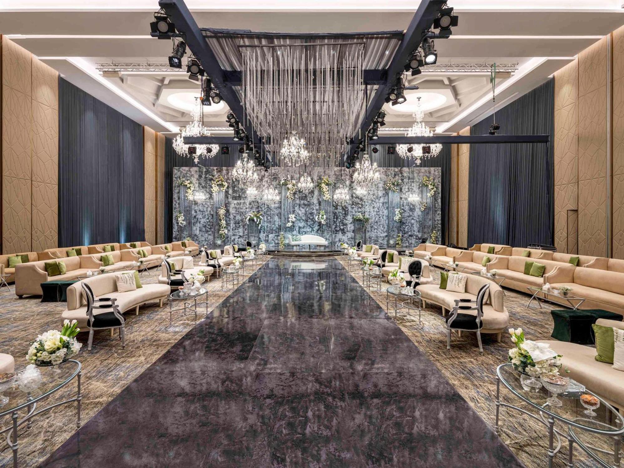 Movenpick Hotel And Residences Ριάντ Εξωτερικό φωτογραφία The ballroom