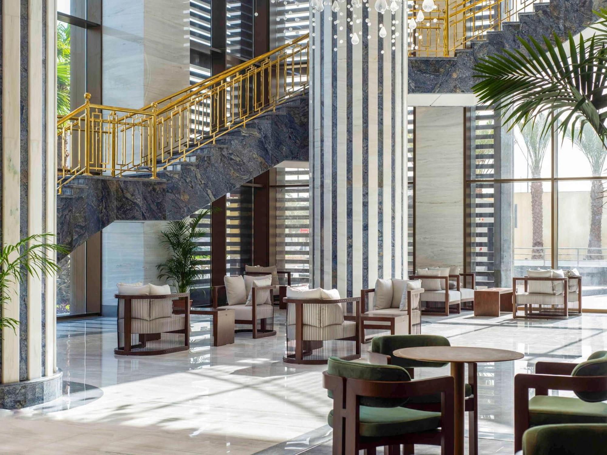 Movenpick Hotel And Residences Ριάντ Εξωτερικό φωτογραφία Lobby